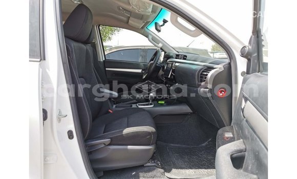 Buy Import Toyota Hilux White Car in Import - Dubai in Ashanti Buy Import Toyota Hilux White Car in Import - Dubai in Ashanti