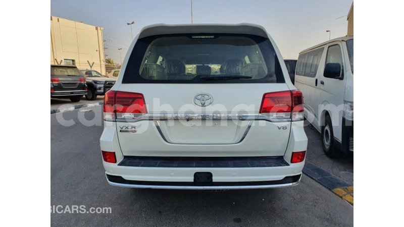 Big with watermark toyota land cruiser ashanti import dubai 28746