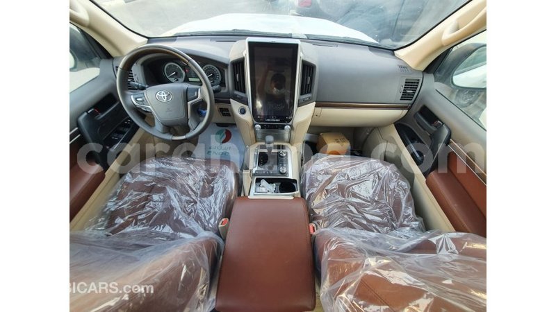 Big with watermark toyota land cruiser ashanti import dubai 28746