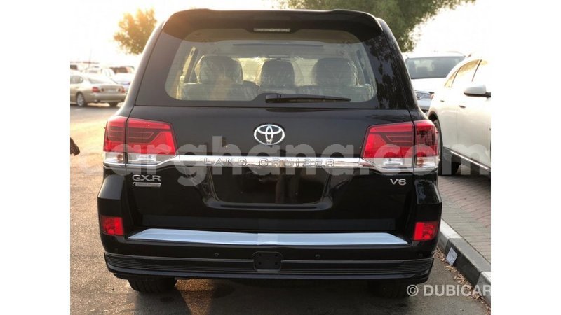 Big with watermark toyota land cruiser ashanti import dubai 28778