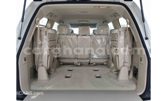 Ra Imported Toyota Land Cruiser funfun Ọkọ̀ in Import - Dubai ni Ashanti Ra Imported Toyota Land Cruiser funfun Ọkọ̀ in Import - Dubai ni Ashanti
