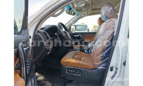 Sayi Imported Toyota Land Cruiser White Mota in Import - Dubai a Ashanti Sayi Imported Toyota Land Cruiser White Mota in Import - Dubai a Ashanti