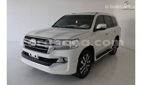 Buy Import Toyota Land Cruiser White Car in Import - Dubai in Ashanti Buy Import Toyota Land Cruiser White Car in Import - Dubai in Ashanti