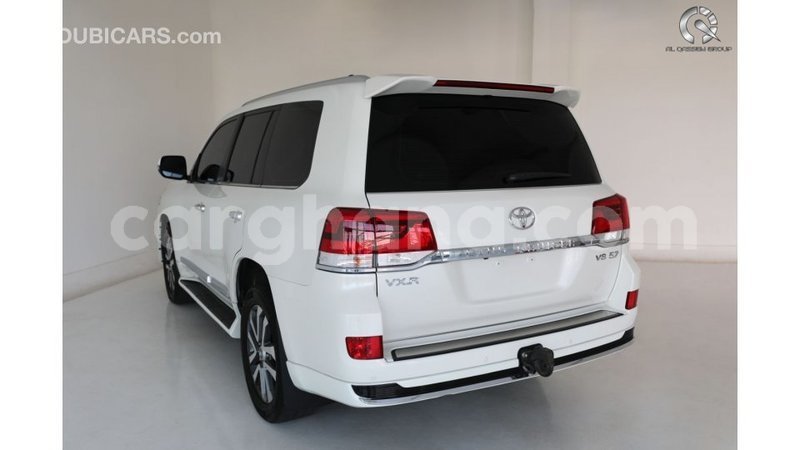 Big with watermark toyota land cruiser ashanti import dubai 28818