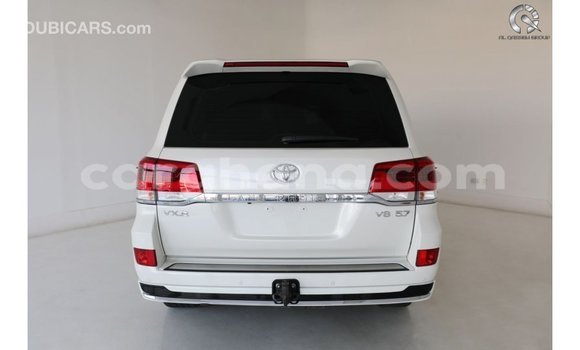 Buy Import Toyota Land Cruiser White Car in Import - Dubai in Ashanti Buy Import Toyota Land Cruiser White Car in Import - Dubai in Ashanti