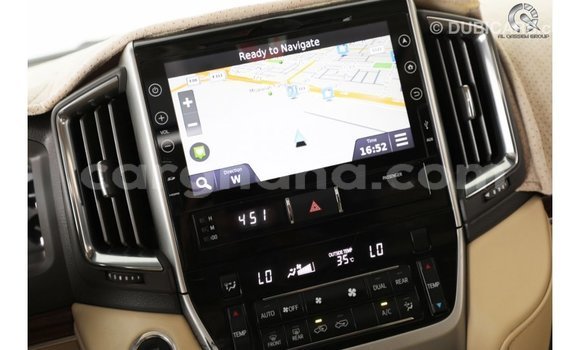 Buy Import Toyota Land Cruiser White Car in Import - Dubai in Ashanti Buy Import Toyota Land Cruiser White Car in Import - Dubai in Ashanti