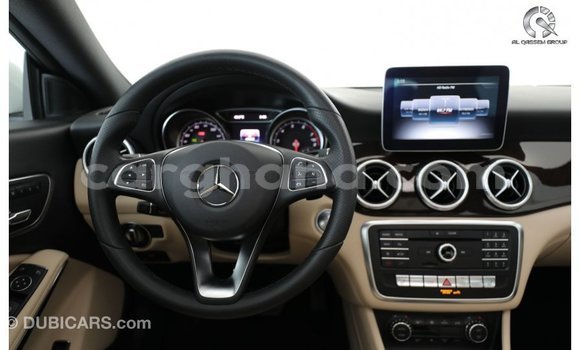 Sayi Imported Mercedes‒Benz 250 White Mota in Import - Dubai a Ashanti Sayi Imported Mercedes‒Benz 250 White Mota in Import - Dubai a Ashanti