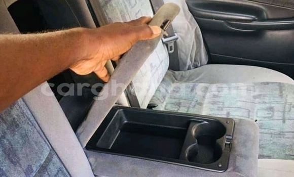 Buy Used Honda CR–V White Car in Accra in Greater Accra Buy Used Honda CR–V White Car in Accra in Greater Accra