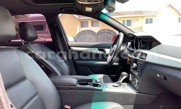 Buy Used Mercedes‒Benz 300–Series Red Car in Accra in Greater Accra Buy Used Mercedes‒Benz 300–Series Red Car in Accra in Greater Accra