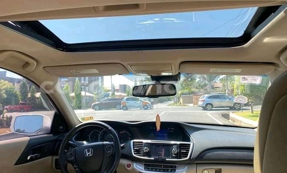 Buy Used Honda Accord White Car in Accra in Greater Accra Buy Used Honda Accord White Car in Accra in Greater Accra