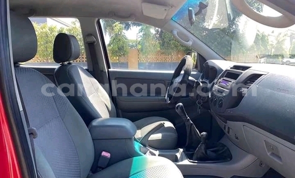 Sayi Na hannu Toyota Hilux Red Mota in Accra a Greater Accra Sayi Na hannu Toyota Hilux Red Mota in Accra a Greater Accra