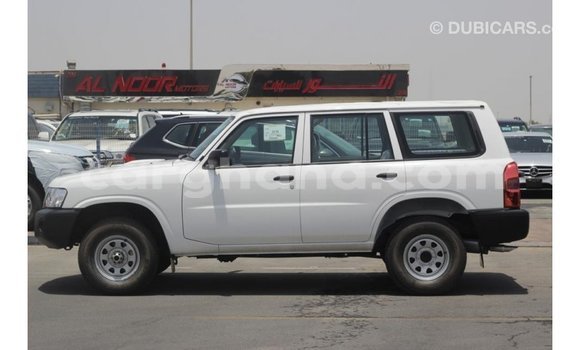 Buy Import Nissan Patrol White Car in Import - Dubai in Ashanti Buy Import Nissan Patrol White Car in Import - Dubai in Ashanti