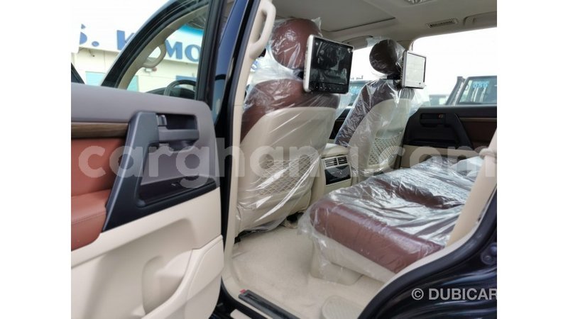 Big with watermark toyota land cruiser ashanti import dubai 28981