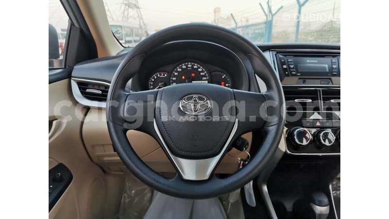 Big with watermark toyota yaris ashanti import dubai 28987