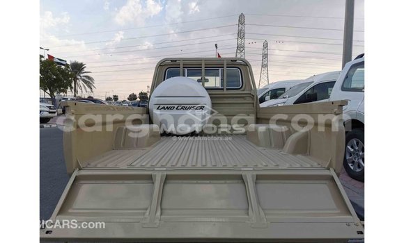 Sayi Imported Toyota Land Cruiser M Mota in Import - Dubai a Ashanti Sayi Imported Toyota Land Cruiser M Mota in Import - Dubai a Ashanti