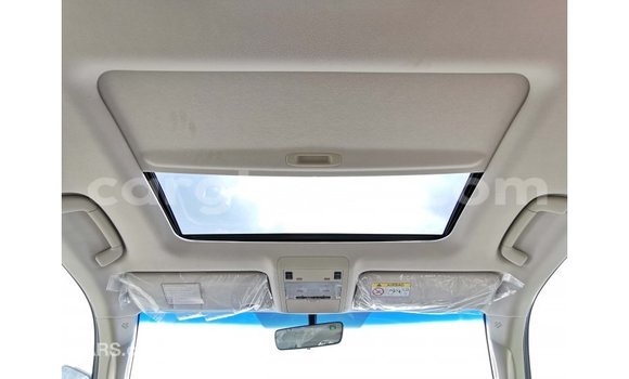 Buy Import Toyota Land Cruiser White Car in Import - Dubai in Ashanti Buy Import Toyota Land Cruiser White Car in Import - Dubai in Ashanti