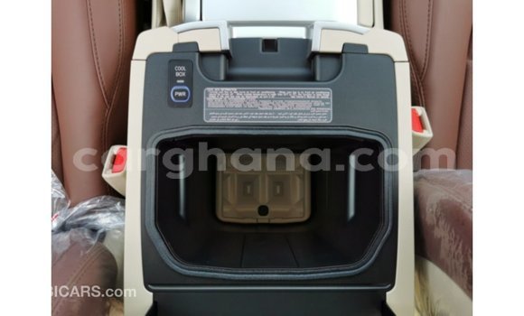 Buy Import Toyota Land Cruiser White Car in Import - Dubai in Ashanti Buy Import Toyota Land Cruiser White Car in Import - Dubai in Ashanti