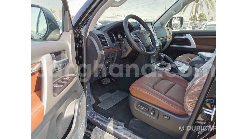 Big with watermark toyota land cruiser ashanti import dubai 29023