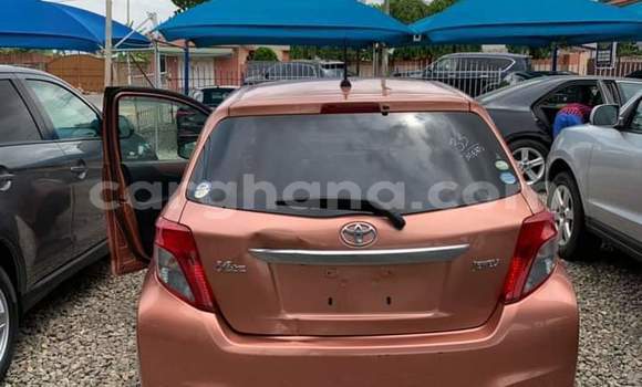 Ra Àlòkù Toyota Vitz Brown Ọkọ̀ in Sekondi ni Oorun