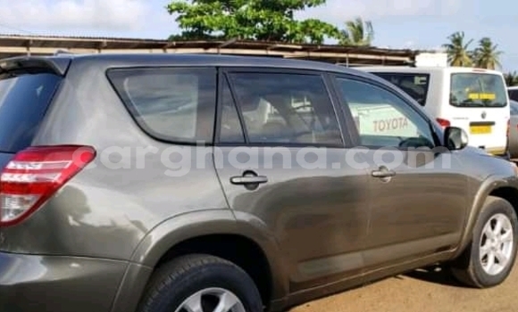 Sayi Na hannu Toyota RAV4 Sauran Mota in Accra a Greater Accra Sayi Na hannu Toyota RAV4 Sauran Mota in Accra a Greater Accra