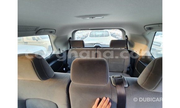 Buy Import Toyota Land Cruiser White Car in Import - Dubai in Ashanti Buy Import Toyota Land Cruiser White Car in Import - Dubai in Ashanti