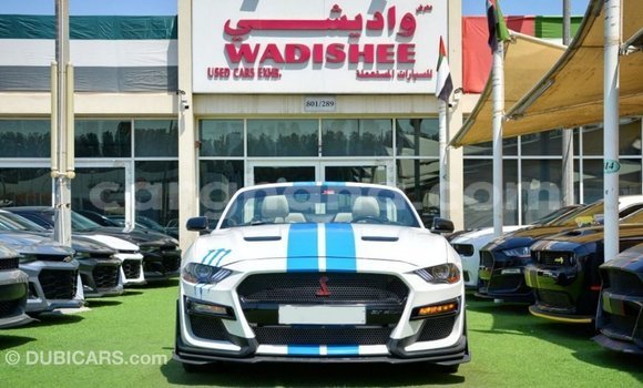 Ra Imported Ford Mustang funfun Ọkọ̀ in Import - Dubai ni Ashanti Ra Imported Ford Mustang funfun Ọkọ̀ in Import - Dubai ni Ashanti