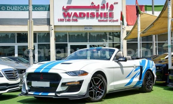 Ra Imported Ford Mustang funfun Ọkọ̀ in Import - Dubai ni Ashanti Ra Imported Ford Mustang funfun Ọkọ̀ in Import - Dubai ni Ashanti