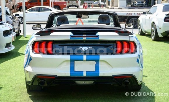 Ra Imported Ford Mustang funfun Ọkọ̀ in Import - Dubai ni Ashanti Ra Imported Ford Mustang funfun Ọkọ̀ in Import - Dubai ni Ashanti