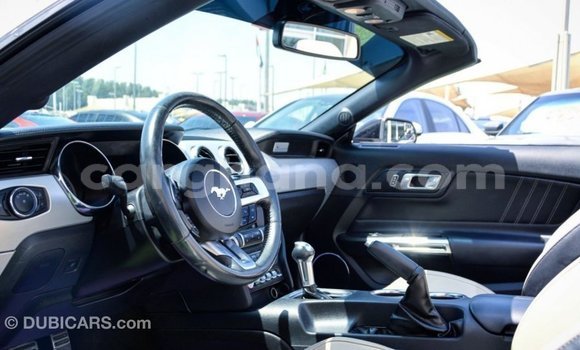 Ra Imported Ford Mustang funfun Ọkọ̀ in Import - Dubai ni Ashanti Ra Imported Ford Mustang funfun Ọkọ̀ in Import - Dubai ni Ashanti
