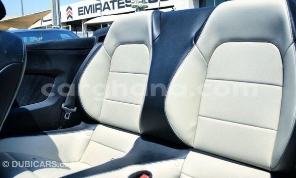 Ra Imported Ford Mustang funfun Ọkọ̀ in Import - Dubai ni Ashanti Ra Imported Ford Mustang funfun Ọkọ̀ in Import - Dubai ni Ashanti