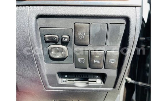 Sayi Imported Toyota Land Cruiser Black Mota in Import - Dubai a Ashanti Sayi Imported Toyota Land Cruiser Black Mota in Import - Dubai a Ashanti