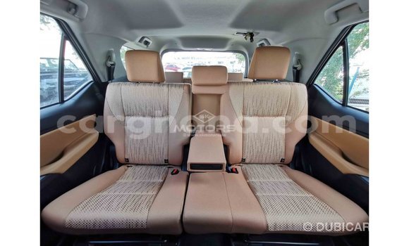 Sayi Imported Toyota Fortuner White Mota in Import - Dubai a Ashanti Sayi Imported Toyota Fortuner White Mota in Import - Dubai a Ashanti