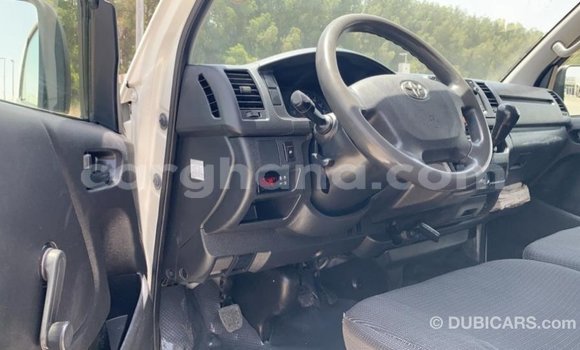 Sayi Imported Toyota Hiace White Mota in Import - Dubai a Ashanti Sayi Imported Toyota Hiace White Mota in Import - Dubai a Ashanti