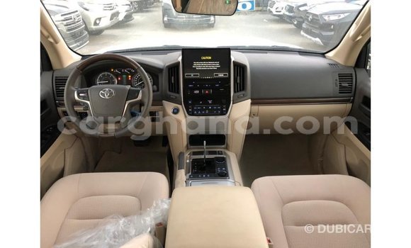 Buy Import Toyota Land Cruiser White Car in Import - Dubai in Ashanti Buy Import Toyota Land Cruiser White Car in Import - Dubai in Ashanti