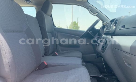 Buy Import Nissan Urvan White Car in Import - Dubai in Ashanti Buy Import Nissan Urvan White Car in Import - Dubai in Ashanti