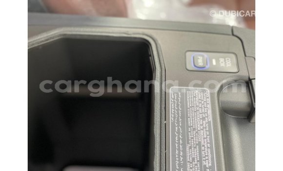 Sayi Imported Toyota Land Cruiser White Mota in Import - Dubai a Ashanti Sayi Imported Toyota Land Cruiser White Mota in Import - Dubai a Ashanti