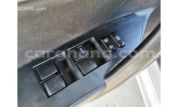 Buy Import Toyota Corolla White Car in Import - Dubai in Ashanti Buy Import Toyota Corolla White Car in Import - Dubai in Ashanti