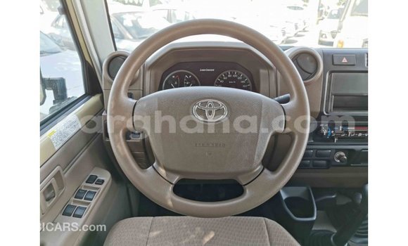 Sayi Imported Toyota Land Cruiser M Mota in Import - Dubai a Ashanti Sayi Imported Toyota Land Cruiser M Mota in Import - Dubai a Ashanti