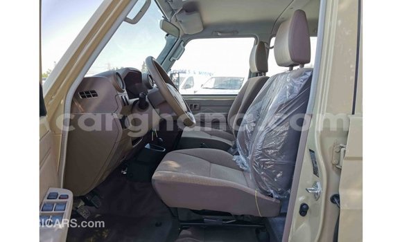 Sayi Imported Toyota Land Cruiser M Mota in Import - Dubai a Ashanti Sayi Imported Toyota Land Cruiser M Mota in Import - Dubai a Ashanti
