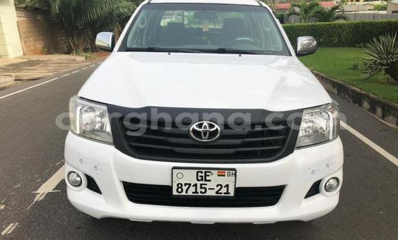 Buy Used Toyota Hilux White Car in Accra in Greater Accra Buy Used Toyota Hilux White Car in Accra in Greater Accra