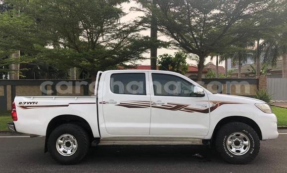 Buy Used Toyota Hilux White Car in Accra in Greater Accra Buy Used Toyota Hilux White Car in Accra in Greater Accra