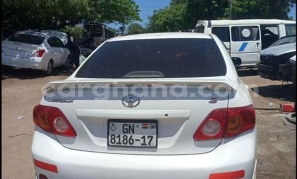 Buy Used Toyota Corolla II White Car in Accra in Greater Accra Buy Used Toyota Corolla II White Car in Accra in Greater Accra