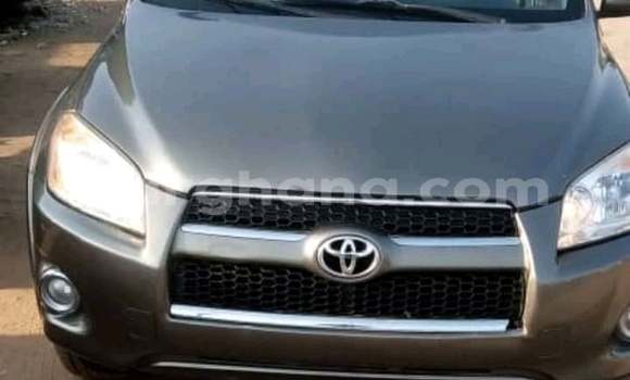 Ra Àlòkù Toyota RAV4 Miiran Ọkọ̀ in Accra ni Greater Accra Ra Àlòkù Toyota RAV4 Miiran Ọkọ̀ in Accra ni Greater Accra