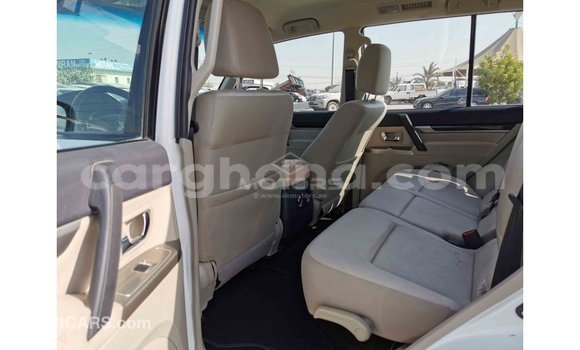 Sayi Imported Mitsubishi Pajero White Mota in Import - Dubai a Ashanti Sayi Imported Mitsubishi Pajero White Mota in Import - Dubai a Ashanti