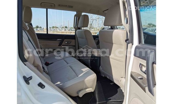 Sayi Imported Mitsubishi Pajero White Mota in Import - Dubai a Ashanti Sayi Imported Mitsubishi Pajero White Mota in Import - Dubai a Ashanti