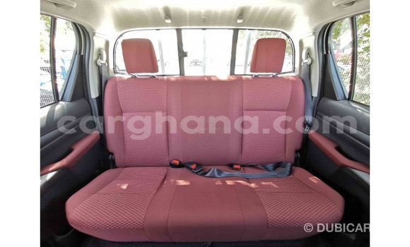 Sayi Imported Toyota Hilux White Mota in Import - Dubai a Ashanti Sayi Imported Toyota Hilux White Mota in Import - Dubai a Ashanti