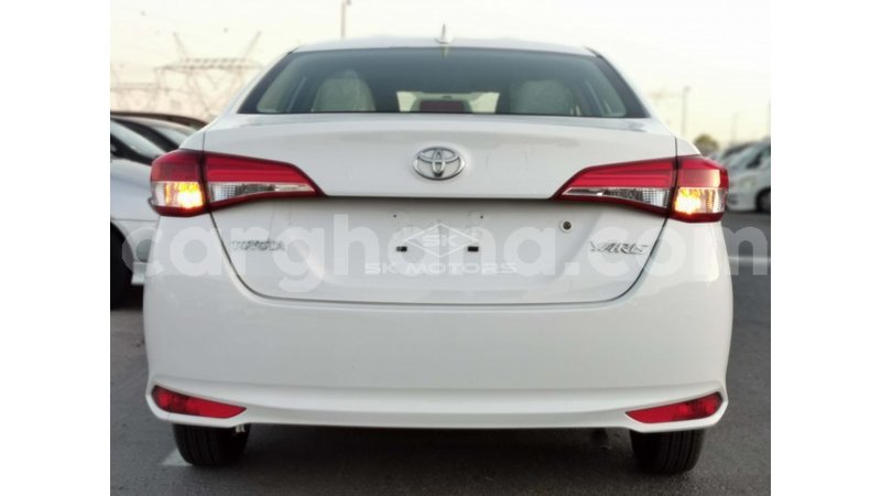 Big with watermark toyota yaris ashanti import dubai 29273