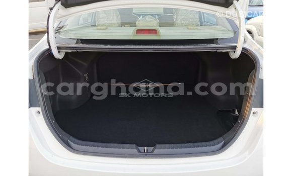 Sayi Imported Toyota Yaris White Mota in Import - Dubai a Ashanti Sayi Imported Toyota Yaris White Mota in Import - Dubai a Ashanti