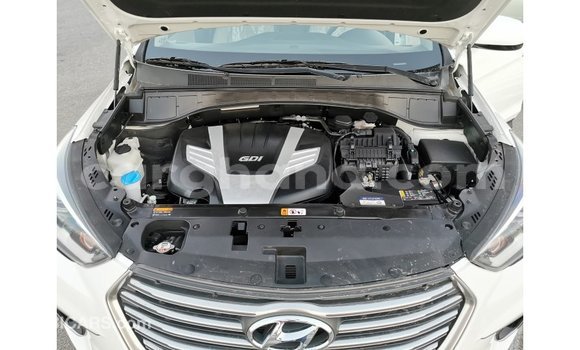 Ra Imported Hyundai Santa Fe funfun Ọkọ̀ in Import - Dubai ni Ashanti Ra Imported Hyundai Santa Fe funfun Ọkọ̀ in Import - Dubai ni Ashanti