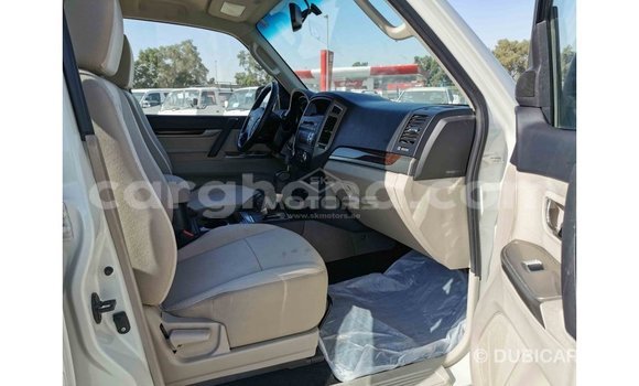 Ra Imported Mitsubishi Pajero funfun Ọkọ̀ in Import - Dubai ni Ashanti Ra Imported Mitsubishi Pajero funfun Ọkọ̀ in Import - Dubai ni Ashanti